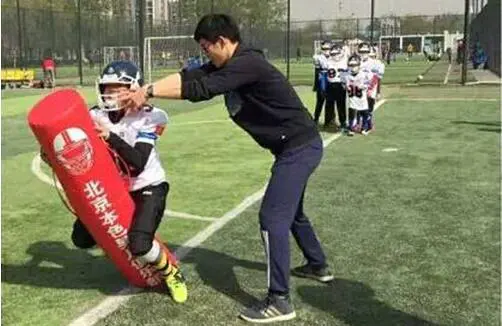 哪里能找到一对一的篮球训练指导_1